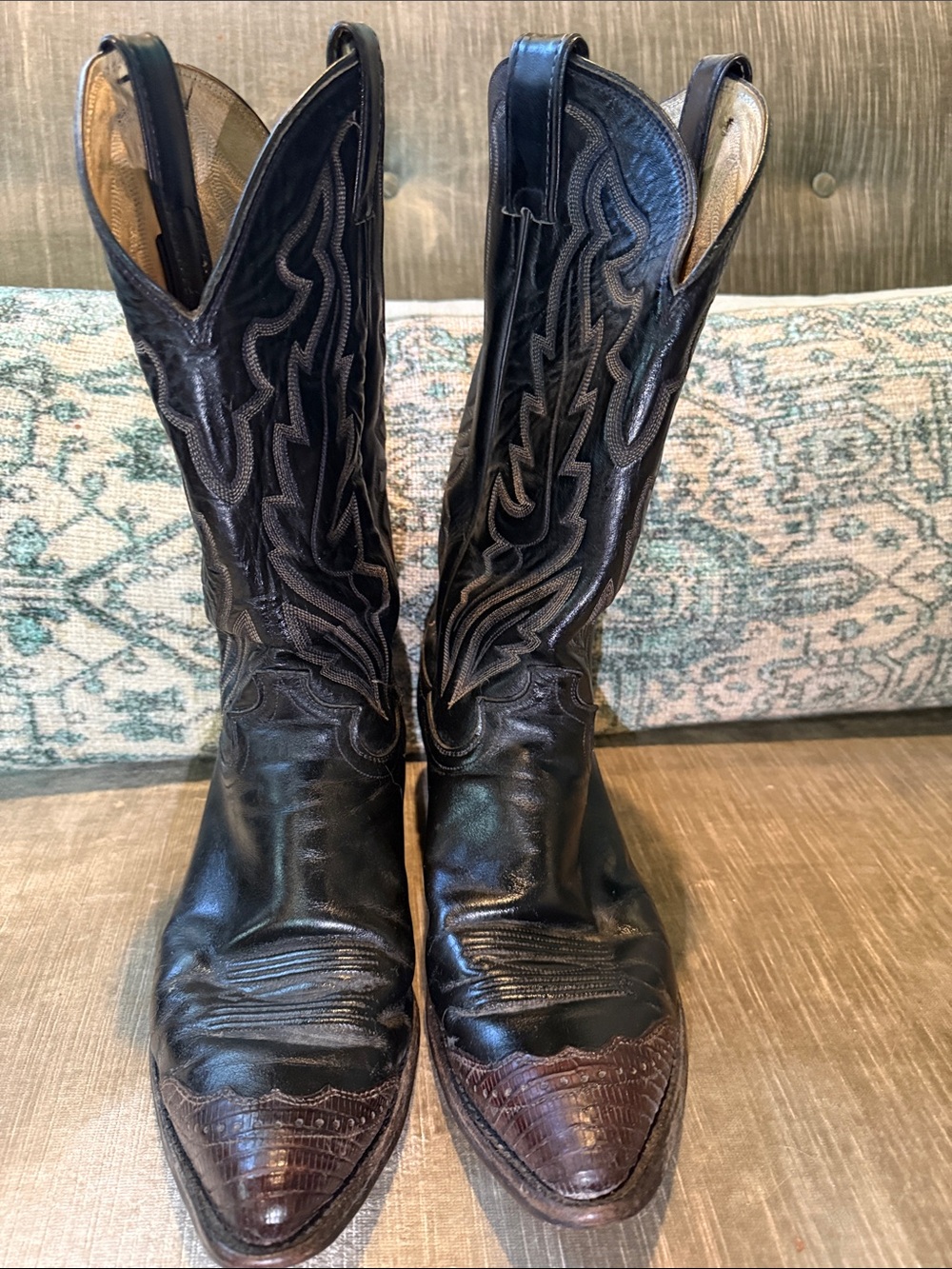 Justin Boots Black Leather Cowboy Boots with Brown Toe Caps